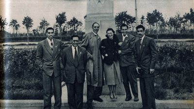 صورة تذكارية لفريق السلة المصري في موسكو 1953