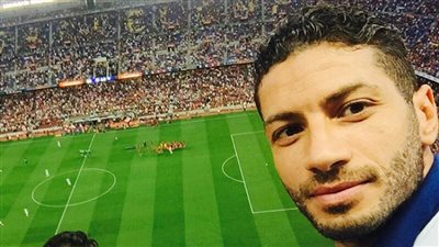 «عبد الفضيل» ينشر صورته في الكامب نو