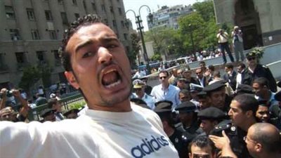 أحمد دومة لـ