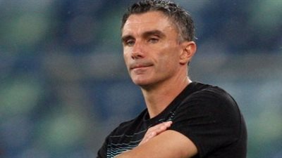 المدير الفني الجديد للأهلي يستغني عن أحمد الشيخ