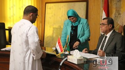 بالصور.. محافظ الفيوم: سيارات مياه للقرى التي تعاني من انقطاع