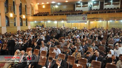 بالفيديو والصور..