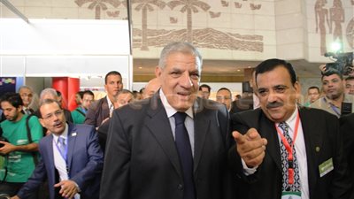 بالفيديو والصور.. محلب يفتتح معرض «يوم الهندسة المصرى»