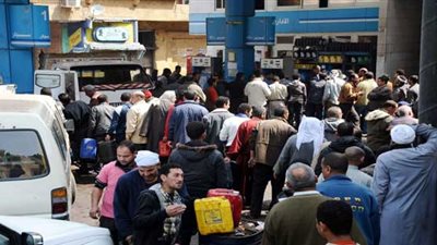 مشاجرة بين السائقين بسبب السولار بالشرقية