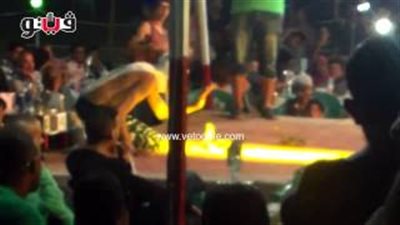 بالفيديو..ليالي الأنس في شوارع الإسكندرية..أمواج البهجة تجتاح الكافيهات بأغاني المهرجانات..الساحر والتنورة تجذب الجميع..سيد مكاوي وفريد الأطرش وأم كلثوم حاضرون بقوة..والفرصة متاحة لتزويج البنات