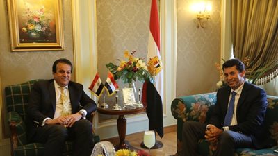 وزيرا الشباب والتعليم العالي يحضران اجتماع الاتحاد الرياضي للجامعات