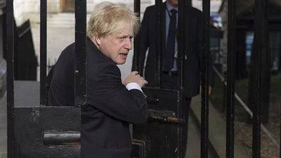 مسئول يكشف سبب استقالة «جونسون» من الحكومة البريطانية