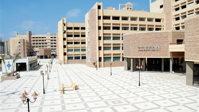 جامعة فاروس بالإسكندرية تُقدم منحة دراسية لأولى الثانوية