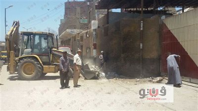 حملة نظافة وتجميل لشوارع قرى مدينة المنشأة في سوهاج