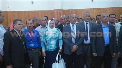 بالصور.. وزير التعليم الفني ومحافظ كفر الشيخ يفتتحان معرضا للابتكارات