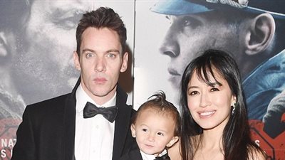 اعتقال ممثل شهير على متن طائرة أمريكية بسبب سيجارة