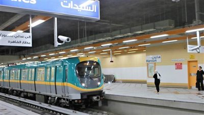 بدء إجراءات تطبيق نظام دفع قيمة تذكرة المترو بالبطاقة الائتمانية