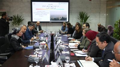 وزيرة البيئة تترأس اجتماعا مع بعثة البنك الدولي لمواجهة تلوث الهواء