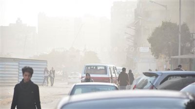 15 صورة ترصد هبوب رياح مثيرة للرمال والأتربة بالقاهرة والجيزة