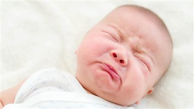 6 طرق لعلاج الانتفاخ عند الرضع
