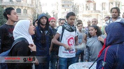 6 إبريل تتظاهر أمام 