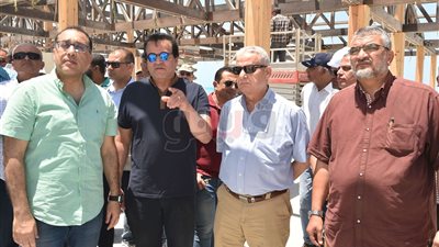 «مدبولى»: زيادة العمالة والمعدات لسرعة تنفيذ مشروعات العلمين الجديدة