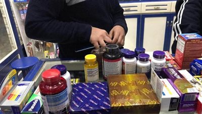 صحة الشرقية تغلق مصنع ألبان غير مكتمل الترخيص وتضبط أدوية مهربة