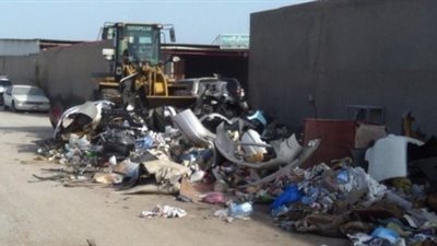 الجيزة ترفع 2000 متر مخلفات هدم من المريوطية والوراق
