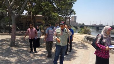 حي المطرية يعاين شارع ترعة الإسماعيلية لإنشاء «شارع مصر»