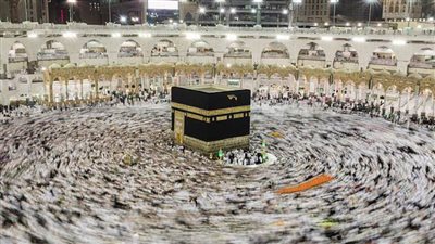 السياحة: سفر 120 ألف مواطن لأداء مناسك العمرة منذ فتح الموسم