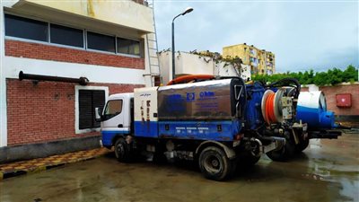 بدء عمليات سحب مياه الأمطار بإدكو ورشيد في البحيرة