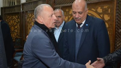 أبو ريدة وعبد الغني يشاركان في عزاء مدحت عبد العزيز بالحامدية الشاذلية | فيديو وصور 