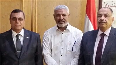 محافظ الفيوم يعد جمال عبد الحميد بدعم الفريق