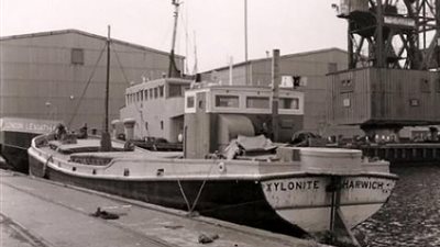 بالصور.. قارب فيلم «دونكيرك» يعرض للبيع بـ 425 ألف جنيه إسترليني