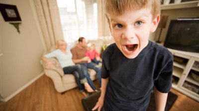 خصصي زاوية للعقاب لمحاسبة طفلك على أخطائه