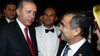 مفتي تركيا السابق: لو كان الرسول حيًا لزار قصر أردوغان!