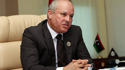 وزير النفط الليبى: إتصالات مصرية ليبية لتصدير 30 ألف برميل يومياً إلى مصر