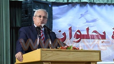 وزير التعليم العالي: يوجد قانون يحمي الطالب من أساتذة الجامعة