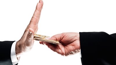 «شركاء من أجل الشفافية» تصدر تقريرها الـ24.. 56 قضية فساد خلال شهر يونيو.. 5 وزارات الأكثر فسادا.. ٣٠٪ من الوقائع بالقاهرة.. 73٪ قضية قيد التحقيقات