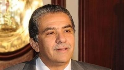 «البيئة»: تشتيت بقعة سولار أسوان وفتح محطات المياه المغلقة