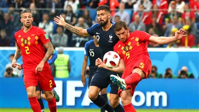 فرنسا تتعادل سلبيا أمام بلجيكا بالشوط الأول