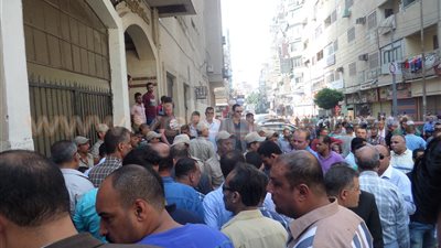 بالفيديو والصور.. تكدس مرشحي «النواب» أمام محكمة الزقازيق الابتدائية