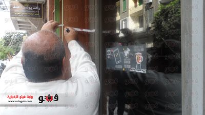 بالصور.. حملة أمنية لغلق المقاهي المخالفة بالزمالك