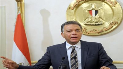 وزير النقل يتفقد مصنع سيماف الحربى لإنتاج عربات القطارات