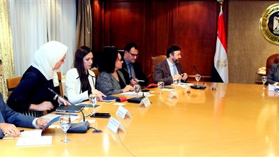 عمرو نصار يبحث مع البنك الدولي تنمية المناطق الصناعية بالصعيد