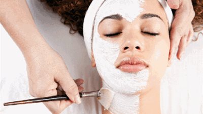 لبشرة بيضاء كالثلج ماسك الموز والعسل