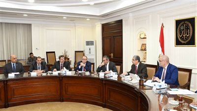 توصيل الكهرباء لمشروعات مياه الشرب والسكنية بالمدن الجديدة