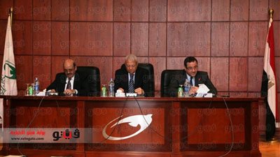 وزير الاتصالات يشهد حفل تسليم وتسلم أعمال البريد للرئيس الجديد