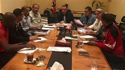 لجنة التخطيط للكرة بالأهلي تبحث صفقات الشتاء