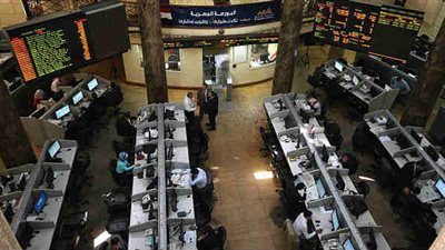 محللون: الإقبال على شراء شهادات القناة وراء تراجع البورصة