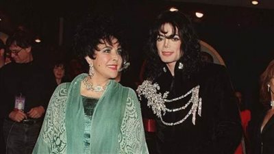 كيم كارداشيان وكانيه ويست يهديان ابنتهما هدية مميزة في الكريسماس