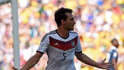 هوملز: إدارة نادي بايرن ميونيخ خائنة