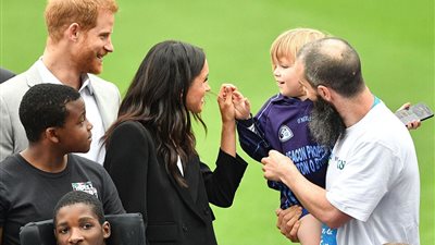 تفاصيل أول زيارة خارجية للأمير هاري وزوجته ميجان بعد زواجهما (صور)