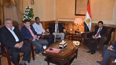 وزير الرياضة يلتقي أعضاء جمعية اللاعبين القدامى