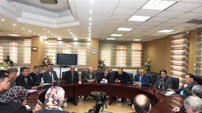 محافظ الشرقية عن مطالبة متعاقدي التربية والتعليم بالتعيين: 